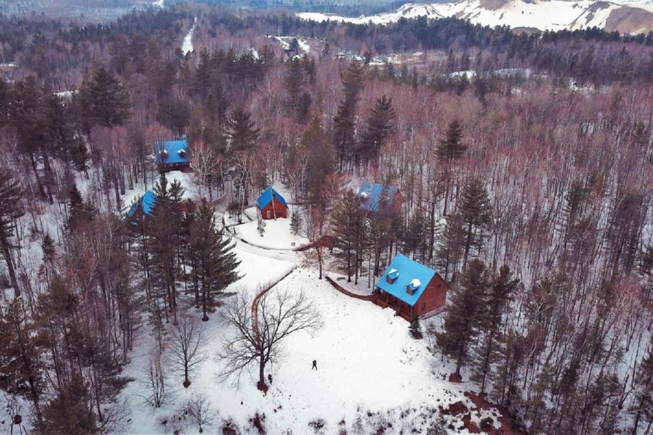 Les Chalets Sur Le Cap Saint Joachim Luaran gambar