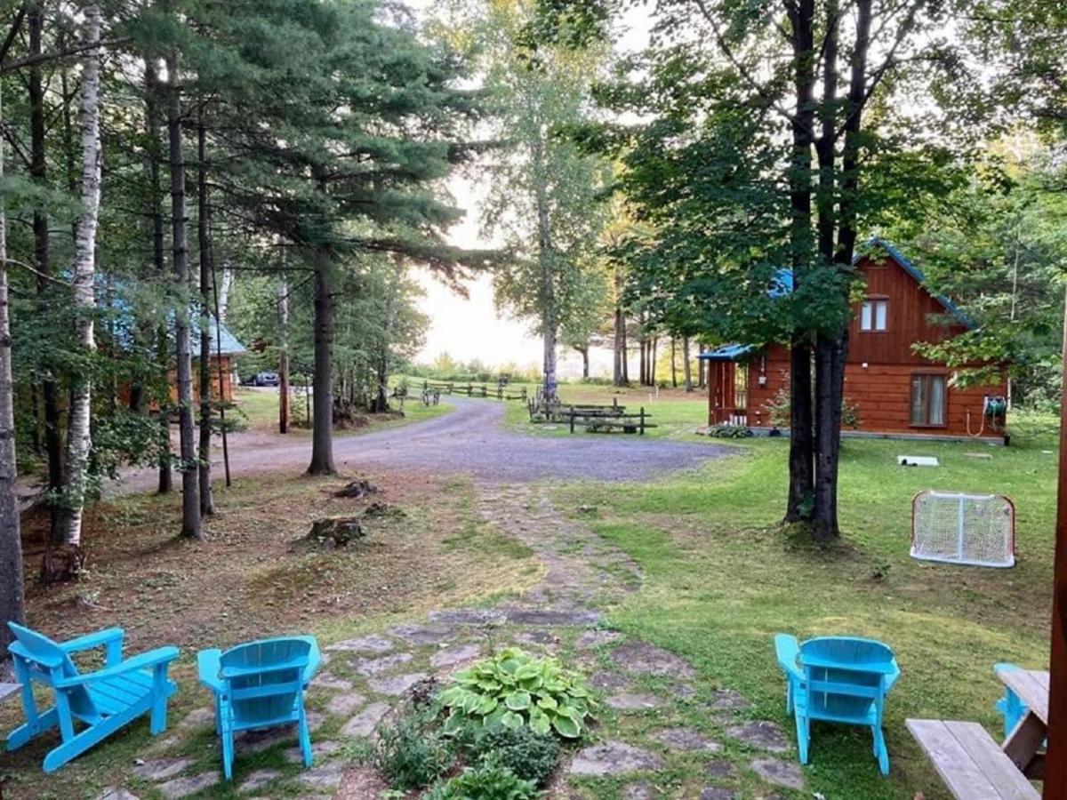 Les Chalets Sur Le Cap Saint Joachim Luaran gambar