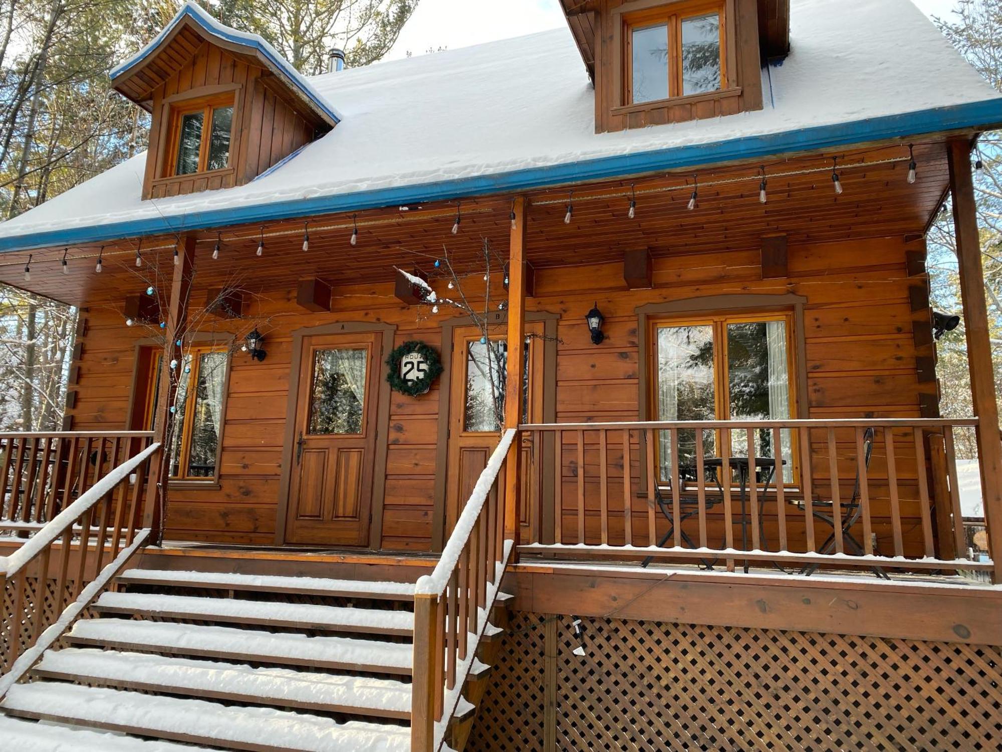 Les Chalets Sur Le Cap Saint Joachim Luaran gambar