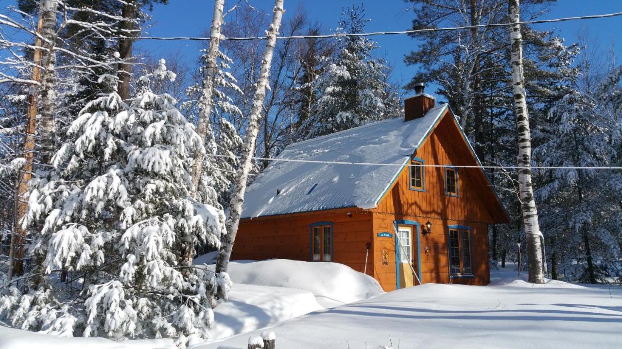 Les Chalets Sur Le Cap Saint Joachim Luaran gambar